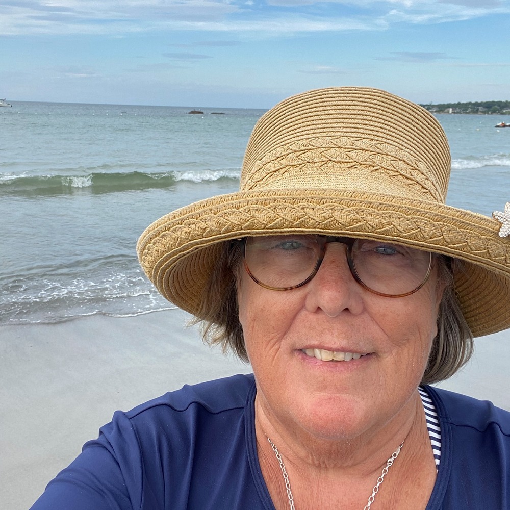 Meet your Posher, Suzanne